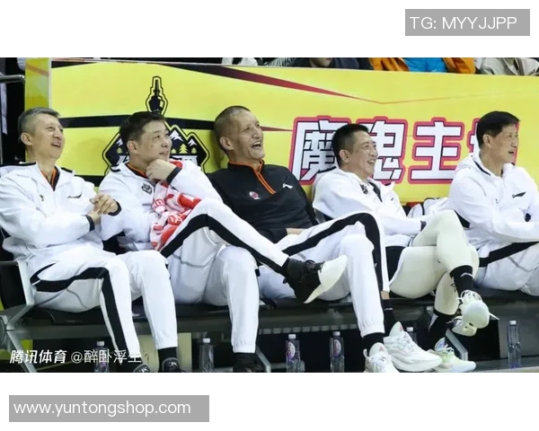 CBA全明星元老赛精彩回顾王治郅错失绝平三分传奇球员同场竞技展风采 CBA全明星元老赛精彩回顾王治郅错失绝平三分传奇球员同场竞技展风采